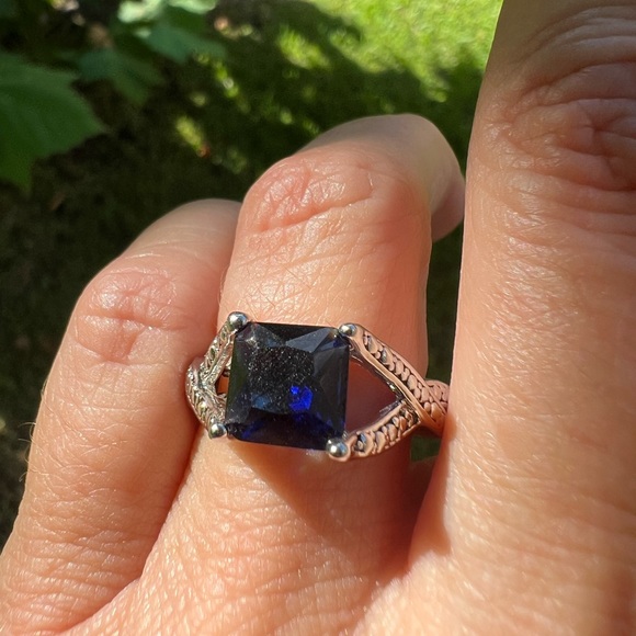 Silver-tone Royal Blue Costume Ring - Picture 12 of 15